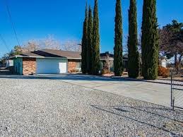 Big And Cozy Home In 2020 Fenced In Yard Cozy House Hud Homes