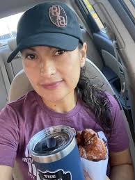 Happy FRIYAY.. half a day today and then I'm off til Tuesday!!