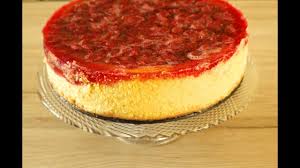 Va reomand sa incercati si urmatoarele retete de cheesecake fara coacere, toate sunt simplu de facut. Cheesecake Cu Branza De Vaci Si Jeleu De Cirese Youtube