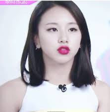Getting the haircut you want can be tricky, especially when communicating with your stylist. Chaeyoung S Short Hairstyle For Twice S Knock Knock Stage On Inkigayo Kkuljaem