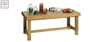 Sur Mesure La Maison Strosser Dessine Et Fabrique Les Meubles En Bois Massif Dont Vous Avez Besoin Pour Votre Mobilier De Salon Cuisine Bois Meuble Bois Massif