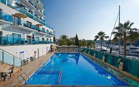 Die komfortablen und geschmackvoll eingerichteten apartments sind allesamt mit bad, küche sowie einen wohnbereich mit sofacouch ausgestattet. Aparthotel Porto Drach 4 Palma De Mallorca Bis Zu 70 Voyage Prive