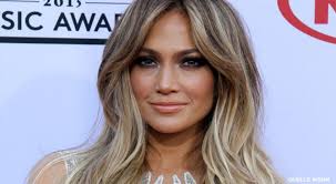 Das selfie von jennifer lopez kann sich gleich in zweifacher hinsicht sehen lassen. Jennifer Lopez Ganz Ungeschminkt