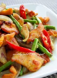 Table For 2 Or More Turmeric Stir Fried Chicken Ayam Goreng Kunyit My Fav Ala Thai 3 Chicken Stir Fry Maggi Recipes Asian Dishes