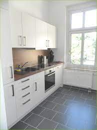 Achte im immobilienangebot jedoch auf möglicherweise versteckte kosten z.b. Sanierte 2 Zimmer Wohnung Mit Balkon Und Einbaukuche In Stadtfeld Zu Vermieten
