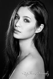 Sonya Davison's Instagram, Twitter & Facebook