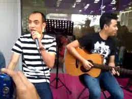 See the most download mp3, popular songs, new releasing music download and popular artists. Tomok New Boyz Nyanyi Hiasan Di Laman Rindu With Tomokianz Padang Youtube
