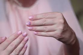You can wear your acrylics short and yet super cute. Here S Proof Acrylic Nails Don T Have To Be Long