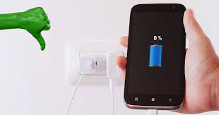 Tastenkombinationen sind der schlüssel zum schnellen arbeiten mit dem in den meisten fällen lässt sich die gewünschte funktion mit einer tastenkombination aufrufen. Handy Ladt Nicht Mehr So Lost Du Das Problem