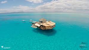 Wie Unglaublich Gut Ist Das Denn Bitte Cloud 9 Auf Den Fidschis Ist Eine Schwimmende Pizzeria Perfektes Wetter Trifft Auf Perfek Pizzeria Schwimmen Cloud 9