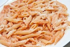 Știați că aceste paste se pot prepara cu orice tip brânzeturi pe care le aveți la în mai puțin de 30 de minute, puteți savura o porție binemeritată de paste quatro formaggi. Penne Quatro Formaggi Copilul Ro