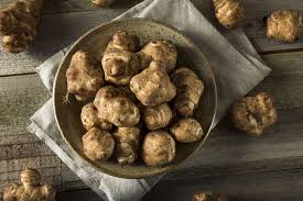 Topinambour Ses Atouts Sante Des Recettes Pour Le Preparer Topinambour Recette Recette Alimentation