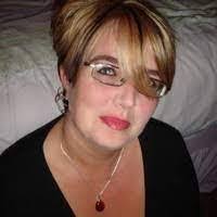 Rachel Ryland's Instagram, Twitter & Facebook