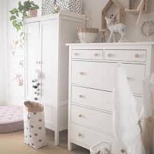Kinderzimmer Inspiration Kleiderschrank Altrosa Weiss Vintage Kommode Ikea Paperbag Petite Kommode Kinderzimmer Kinderzimmer Schrank Kleiderschrank Kinderzimmer
