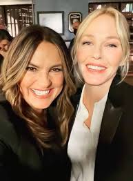 Kelli Giddish Dt Amanda Rollins SVU/Mariska Hargitay Captain Olivia Benson