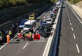 Incidente sul raccordo anulare, tamponamento a catena: Incidente Sull A14 Tra Lanciano E Val Di Sangro Gravissimo Motociclista Che Oggi Compie Gli Anni