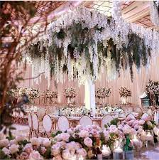 Dreamy And Fantastic Wedding Decoration Ideas For Your Inspiration Wedding Wedding Place Wedding Art White Flower Wedding Scene Wedding Decorations Wedding