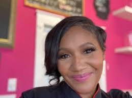 Kimberly Hall's Instagram, Twitter & Facebook