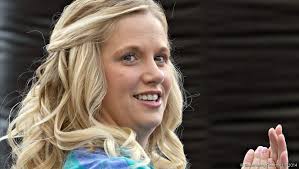 6 things to know about Tracy Britt Cool, a Buffett protégée and Pampered  Chef's new CEO