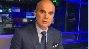 Oreste teodorescu și oana stănciulescu au fost interziși la postul de știri realitatea tv de către cozmin gușă, iar rareș bogdan a anunțat, marți seara, că demisionează. RareÈ™ Bogdan Se Intoarce In ForÈ›Äƒ Realitatea Tv È™i Jocuri De Putere Nu IÈ™i SchimbÄƒ DirecÈ›ia