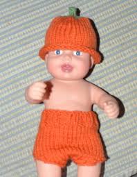 We like the version of this scarf that jared flood detailed in his notebook over at brooklyn tweed. Easy Pumpkin Hat Diaper Cover Free Kntited Preemie Pattern Knitting For The Nicu