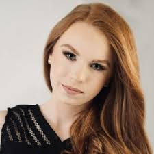 Kim Gambrell's Instagram, Twitter & Facebook