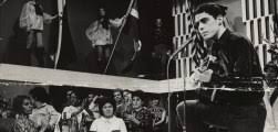 Biografía fotos albuns nasceu no dia 19 de junho de 1944 no rio de janeiro, francisco buarque de hollanda, filho de sérgio buarque de hollanda e de maria amélia cesário. Chico Buarque Wikipedia