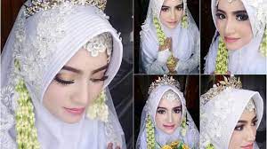 Jika kamu ingin menggunakan adat paes pengantin solo. Inspirasi Gaun Pengantin Syar I Yang Cantik Dan Modern Youtube