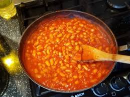 Più sugosi di così non si può. I Fagioli Cucinati In Padella Con Il Pomodoro Sono Il Piatto Che Rappresentano Tutti I Film Western E Non Di Bud Spencer E Terence Ricette Idee Alimentari Cibo