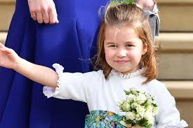 Weitere ideen zu prinzessin charlotte, prinzessin, prinzessin kate. Prinzessin Charlotte Freut Sich Uber Ihre Erste Handtasche Brigitte De