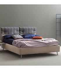 Offrono infatti un contenitore con bordo parapolvere e maniglia per poterlo agevolmente rimuovere oltre a piedini per rialzarlo da terra. Letto Con Contenitore Clip Matrimoniale Qualita Italiana Garantita