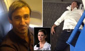Rugby league legend Andrew Johns gives up his business class seat to a  pregnant woman... just weeks after a similar act of kindness