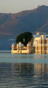 Udaipur Lake Udaipur Places To Visit Rajasthan Udaipur India Travel Places Udaipur Travel Around The World