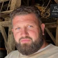 100+ "Patrick Giles" profiles