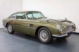 How To Prepare A Classic Car For Long-Term Storage | Extra Space Storage