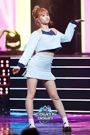 twice momo twice スタイル twice モモ スタイル