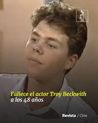 El actor Troy Beckwith falleció el pasado miércoles a los 48 años tras no  poder superar el cáncer que padecía. Interpretó durante siete temporadas al  carismático villano Michael Martin en la mítica