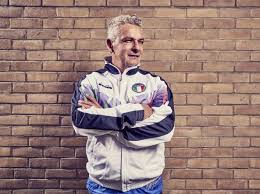 Roberto baggio is a former italian footballer counted amongst the greatest players to have ever played the game. Roberto Baggio Oggi Il Rigore Sbagliato Ai Mondiali Fa Sempre Male Corriere It