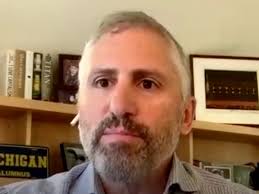 3-Part Long-Short Investing Strategy From Market-Beating Fund Manager