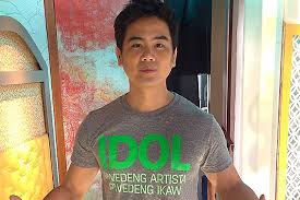 He was born on may 12, 1977 to parents accomplished businessman mariano bondoc jr. Filipino Writer Answers Jimmy Bondoc S Rants Against Media Network