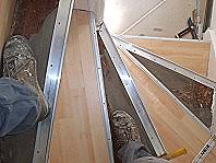 Ist ein treppenpodest vorhanden und soll dies auch neu verkleidet werden? Treppe Mit Laminat Belegen Die Heimwerkerseite De