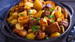 Gulaschpfanne Das Rezept Fur Den Schnellen Sattmacher Koch Mit Rezept Schnelles Mittagessen Rezepte Gulasch