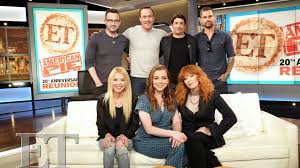 Inside The American Pie Reunion Sweet Memories Sexy Secrets And Stifler S Mom Exclusive Entertainment Tonight She gets kevin to apologize and make up with vicky, who is upset and. american pie reunion set crushes and secrets revealed exclusive