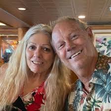 What is the best way to remove algae from a pond?