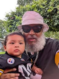 He was born a Steeler💪🏾🏈🏈