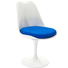 Maybe you would like to learn more about one of these? Tulipe Chaise Nuspace