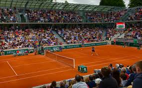 En effet, quelques secondes après, cahusac tomba la gorge traversée d'un coup d'épée. Roland Garros Le Tennis A L Aube D Une Revolution Technologique Frenchweb Fr
