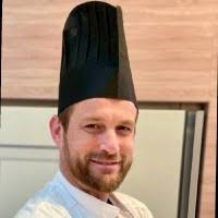 90+ profils pour “Moody”