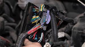 This wire provides the power to the trailer lights. How To Diagnose A Broken Wiring Harness Advance Auto Parts