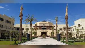 جامعة الملك سعود جامعة سعودية حكومية مستقلة تقع في الرياض.تم افتتاحها في يوم 14 ربيع الثاني 1377 هـ / 6 نوفمبر 1957، وتعتبر ثاني جامعة تأسست في المملكة بعد جامعة أم القرى، وكان ذلك عندما أمر الملك عبد العزيز بتأسيس كلية. Ø§ÙØªØªØ§Ø­ Ø¬Ø§Ù…Ø¹Ø© Ø§Ù„Ù…Ù„Ùƒ Ø³Ù„Ù…Ø§Ù† ÙØ±Ø¹ Ø´Ø±Ù… Ø§Ù„Ø´ÙŠØ®